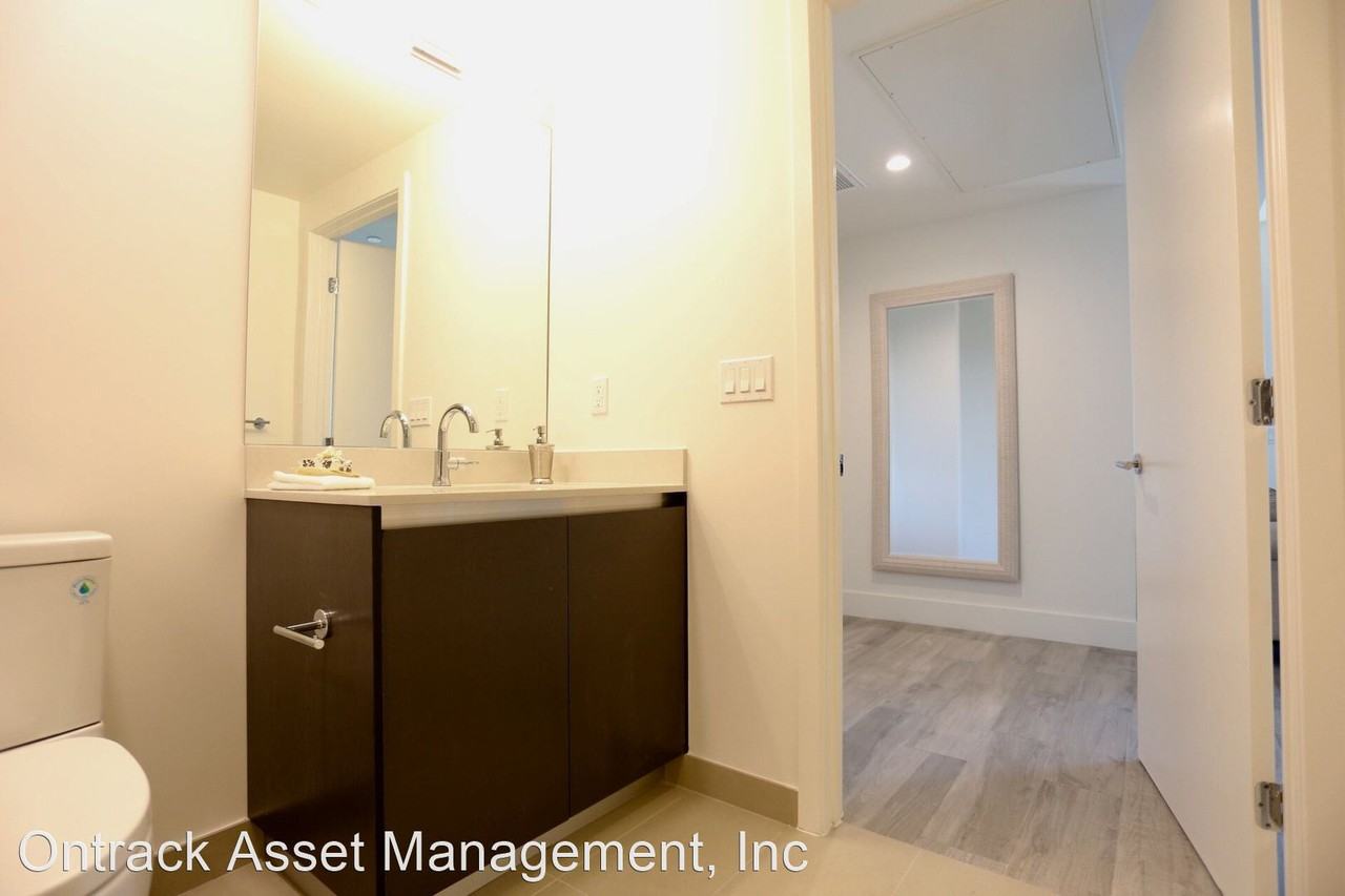 5044 Bakman Ave. - Photo 2 of 17