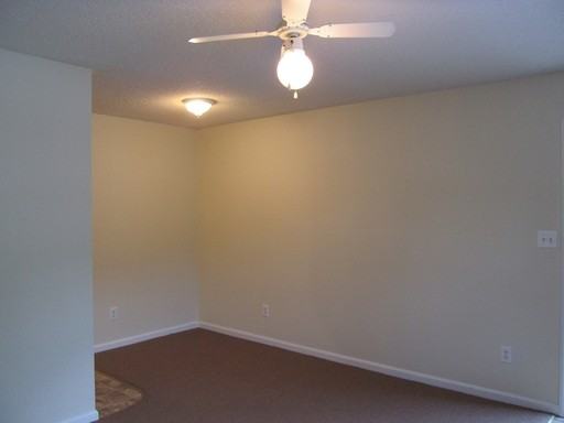 307 Taylor Pl - Photo 3 of 4