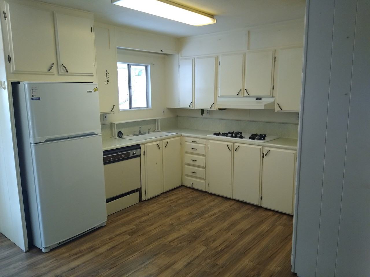 145 Butler St - Photo 2 of 9