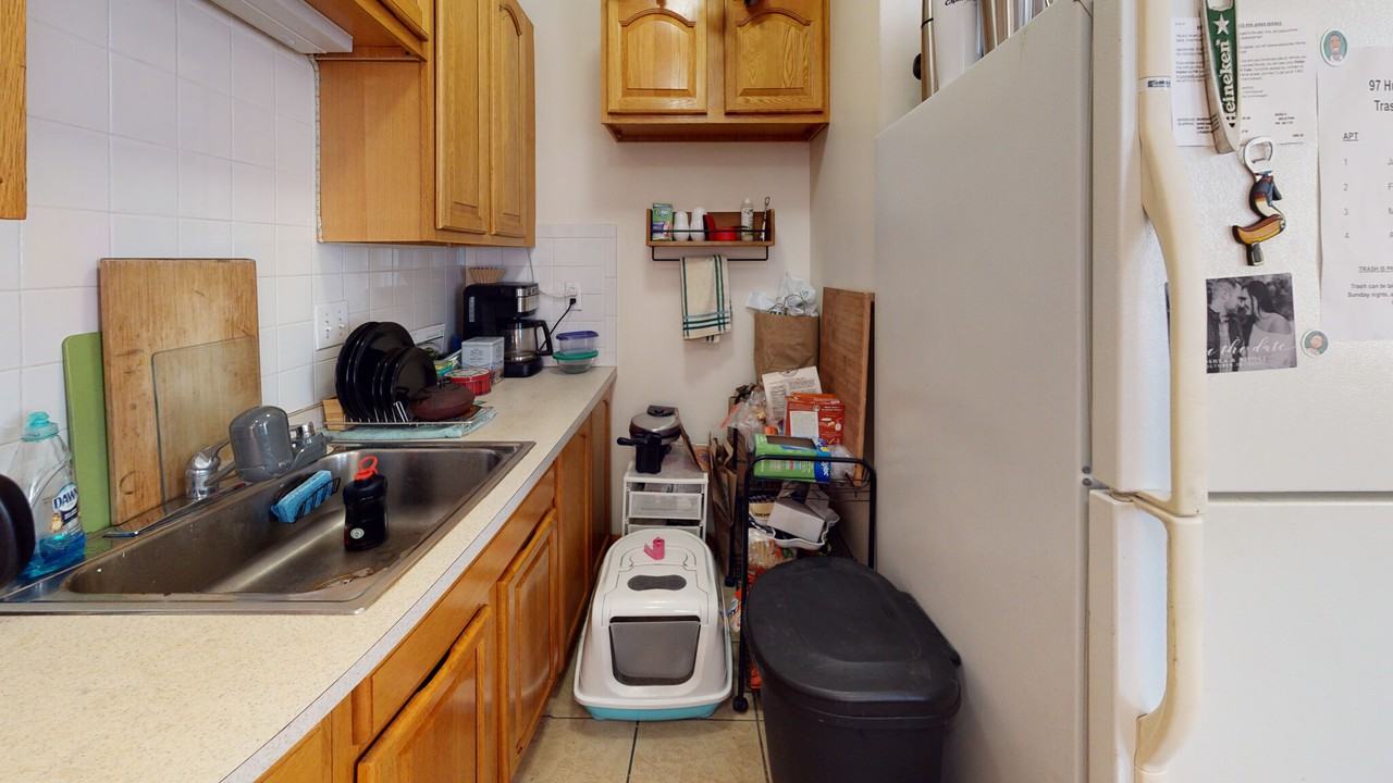 97 Hudson St #2 - Photo 2 of 6