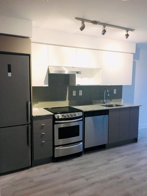 130 Flemington Rd - Photo 3 of 16