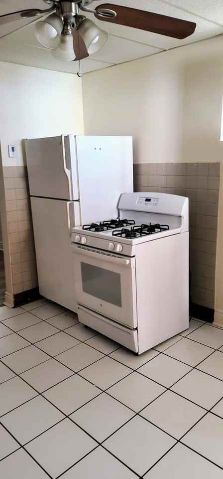 3228 S Princeton Ave Apt 1r - Photo 2 of 10