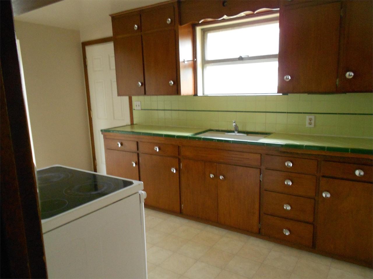2485 S Spencer St #1 - Photo 3 of 13