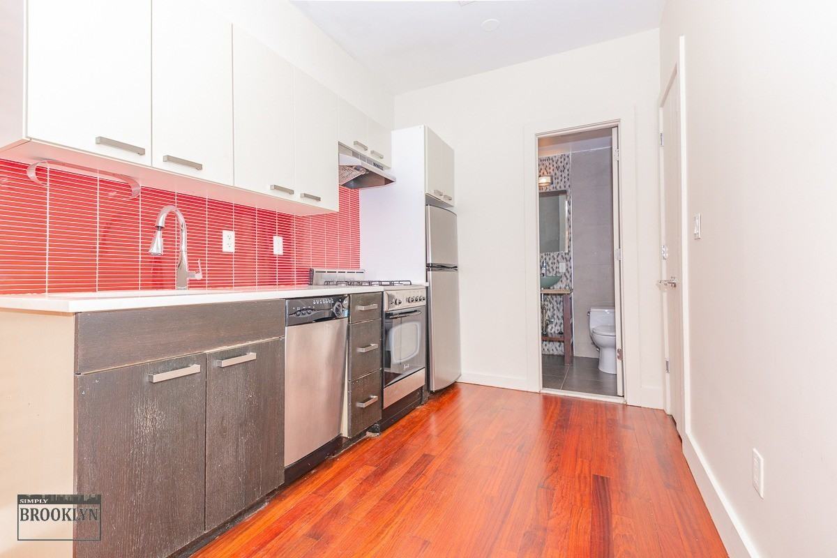 179 Knickerbocker Ave #2B