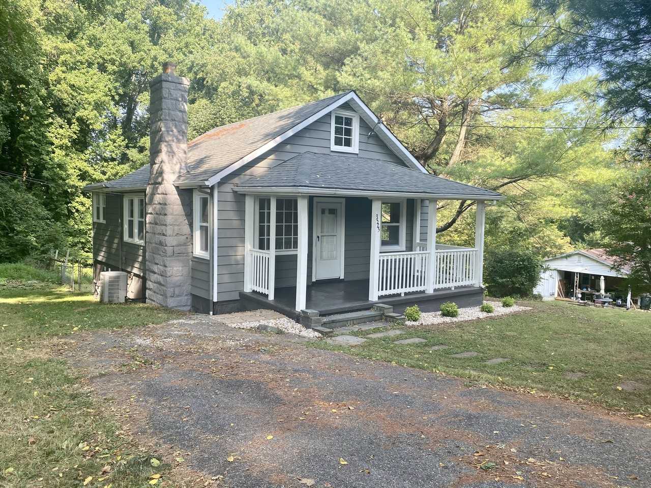 3525 Joel Street - Photo 3 of 10