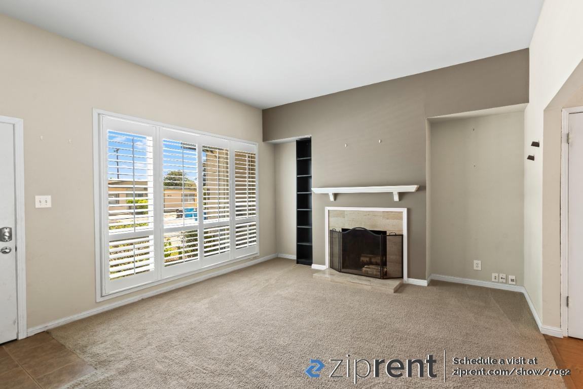 756 Rand St - Photo 3 of 22