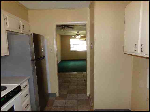 8303 Woodview Dr E - Photo 2 of 10