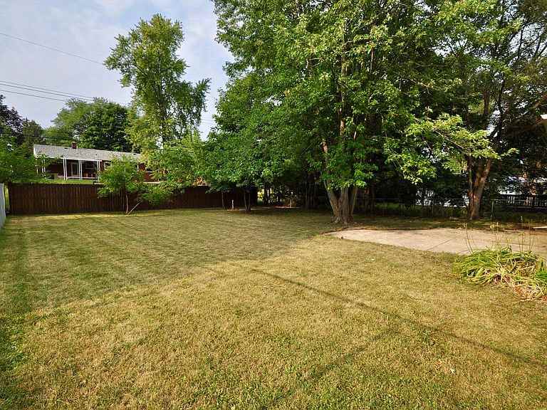 3307 Constance Drive - Photo 2 of 12