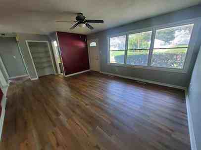 322 North Gertrude Street - Photo 2 of 14