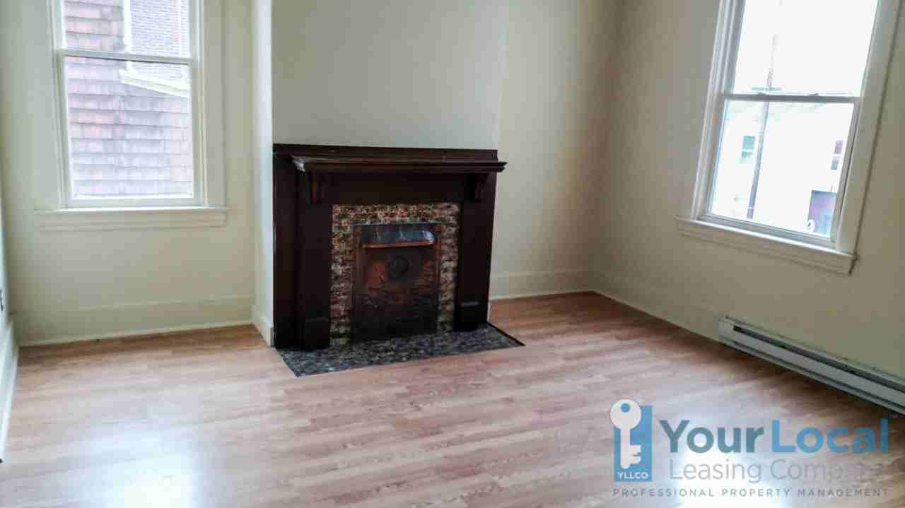 1544 Hatteras St - Photo 3 of 6