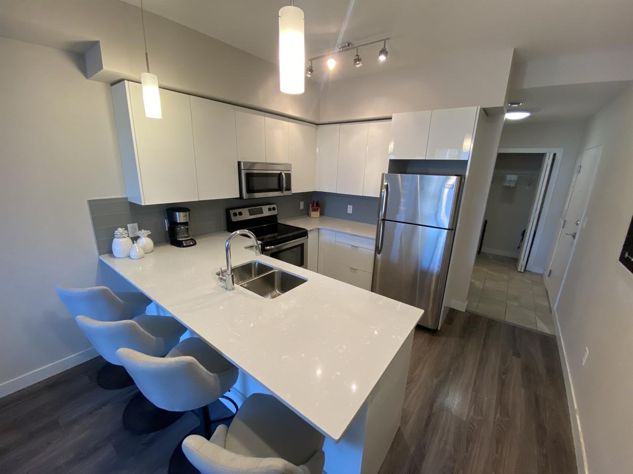 9907 - 9907 91 Ave Nw #405 - Photo 4 of 19