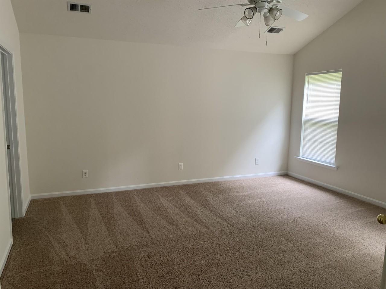 9330 Tetotum Rd #1 - Photo 6 of 20