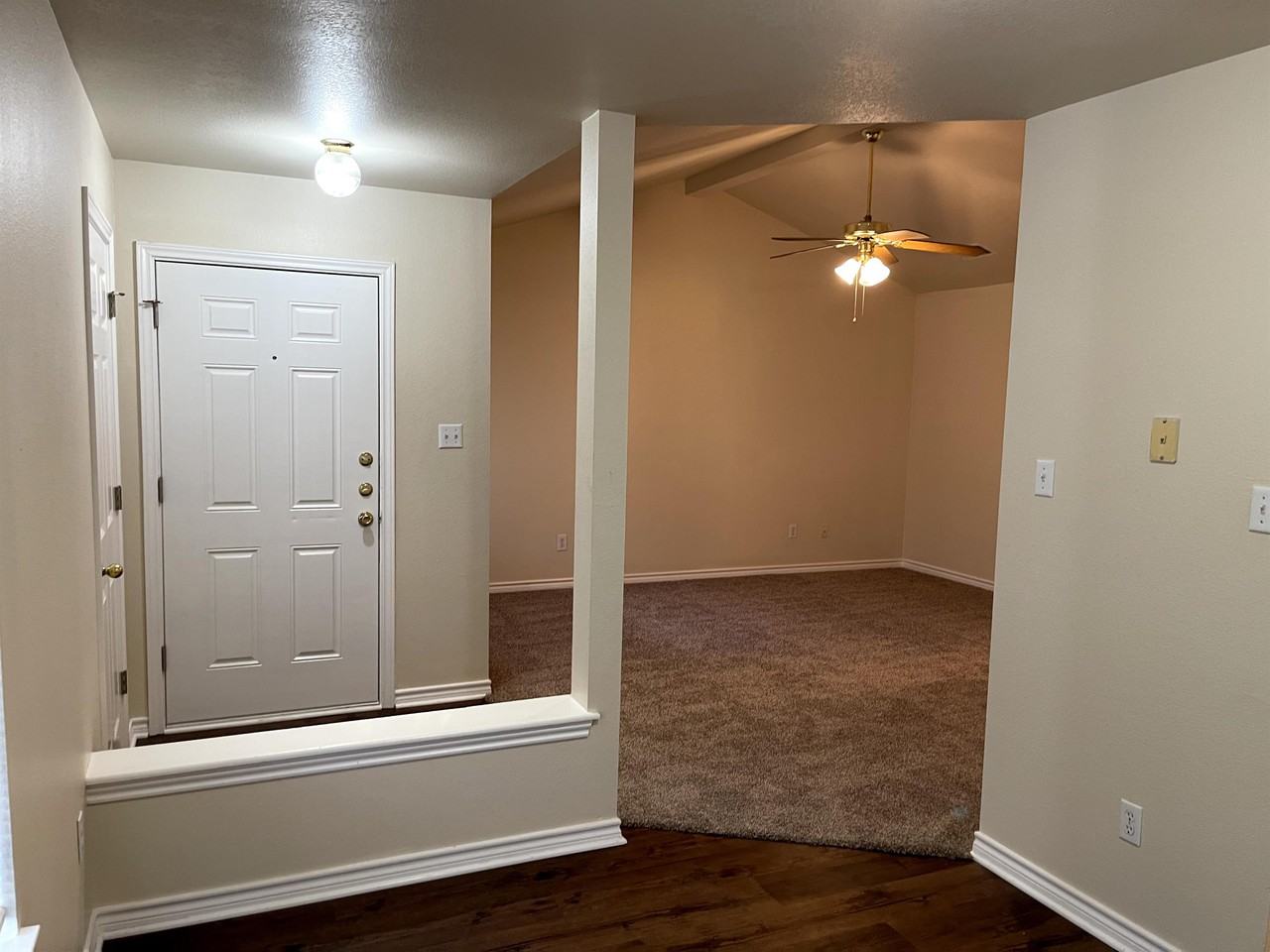 2000 Legacy Ln #2000 - Photo 2 of 36