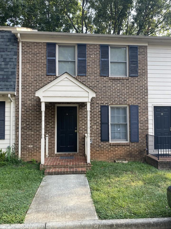 1711 Wards Ferry Rd #8