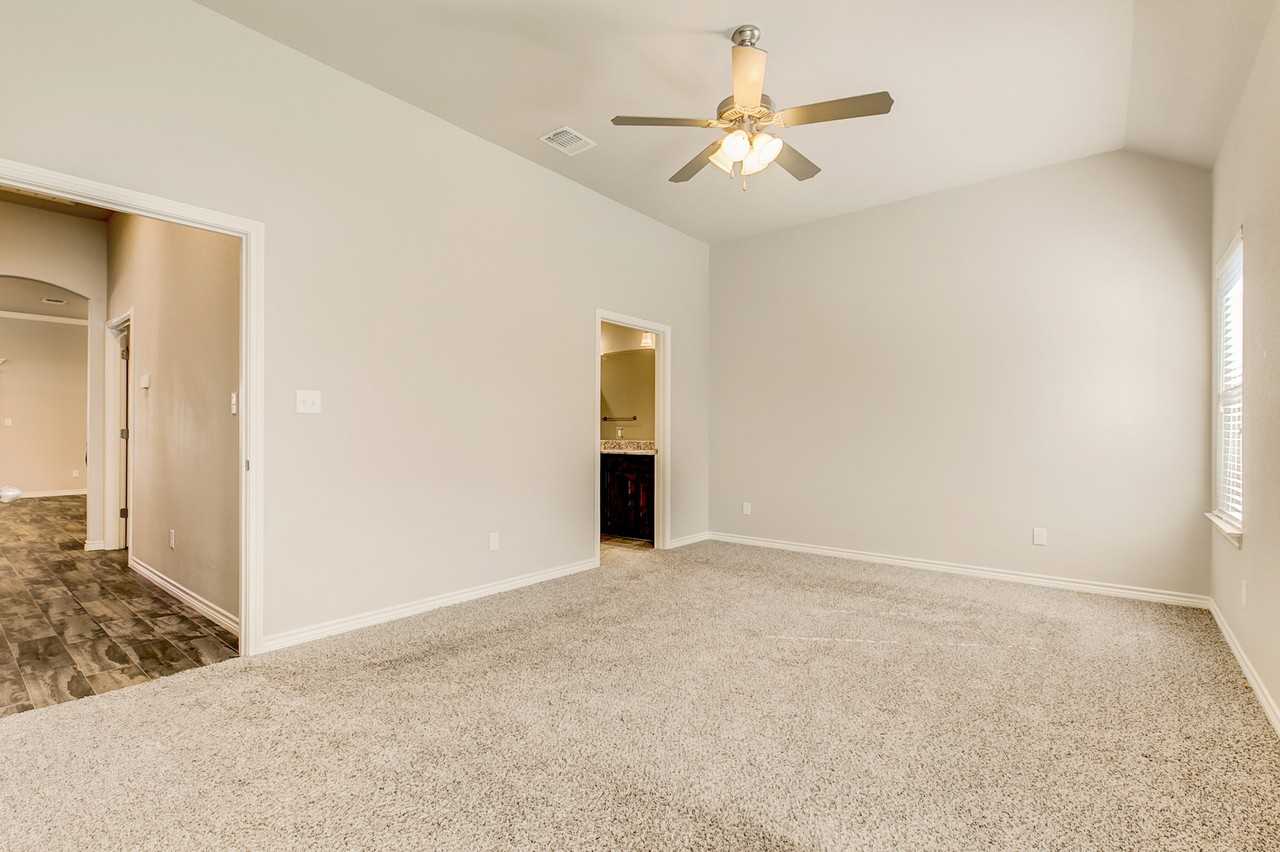 4922 Opal Ct #4922 - Photo 5 of 32