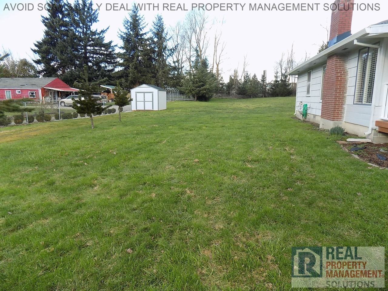 6135 Ne Bryant St - Photo 3 of 12