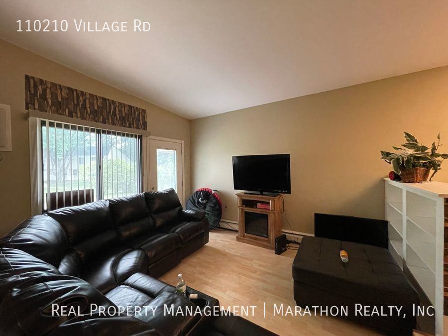 110210 Village Rd - Photo 3 of 19