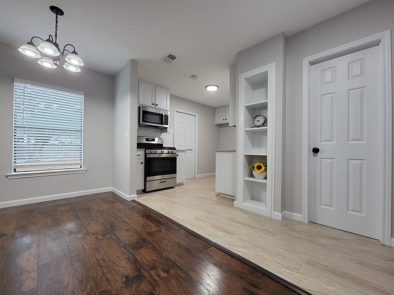 4332 Houghton Ave - Photo 3 of 22