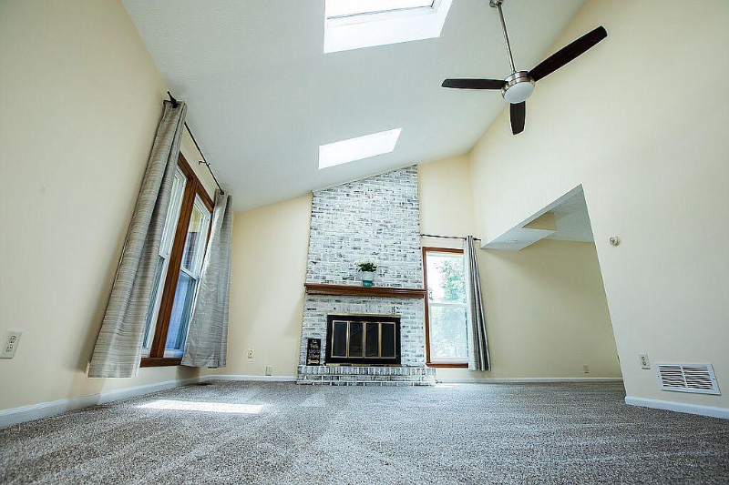 7655 Stanwick Ct - Photo 3 of 35