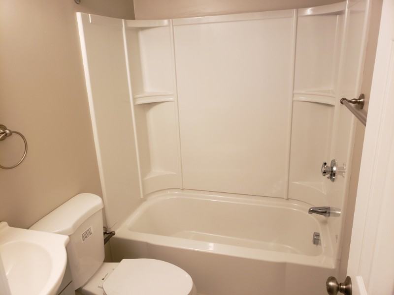 84 E Grove St #B - Photo 7 of 15