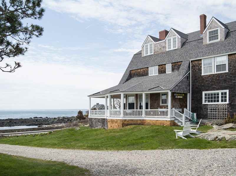 178 Ocean Ave - Photo 3 of 30