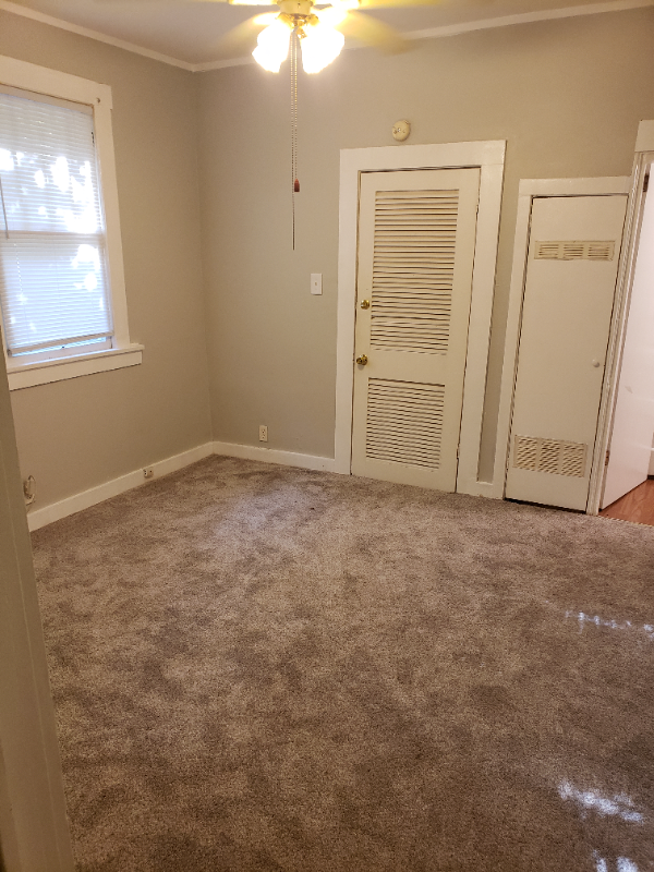 928 Greenwood Ave #B - Photo 7 of 12