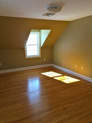3 Mansion Dr - Photo 3 of 15