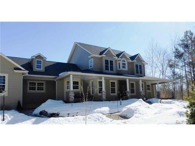 3231 Allen Rd - Photo 3 of 47