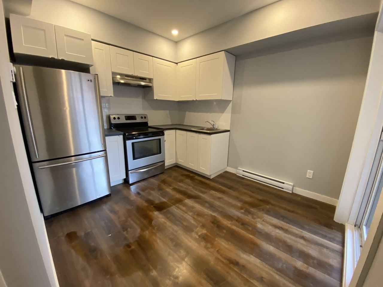 PARC LAFONTAINE APARTMENTS 1650 Rue Sherbrooke E, Montréal, QC H2L