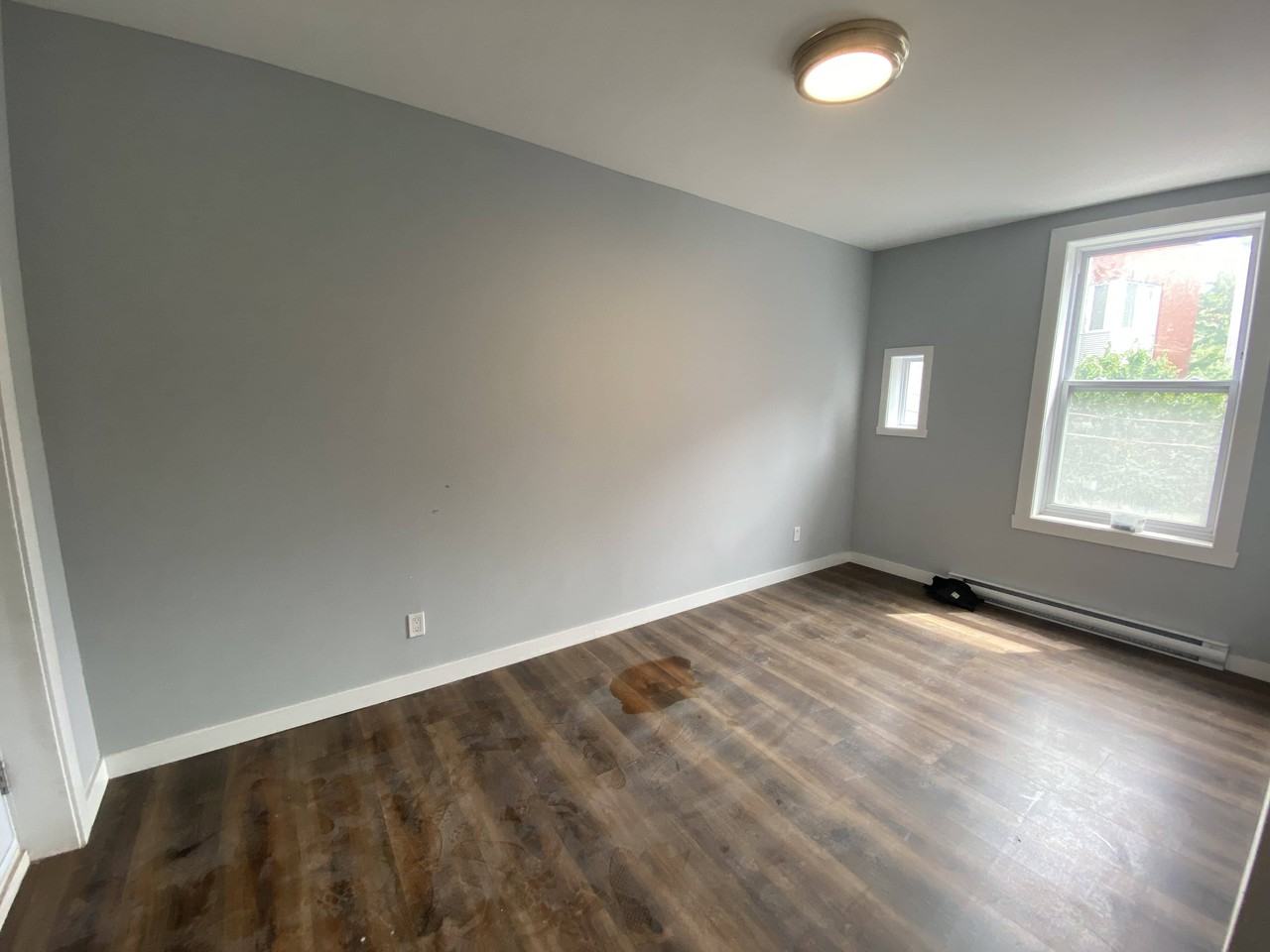 PARC LAFONTAINE APARTMENTS 1650 Rue Sherbrooke E, Montréal, QC H2L