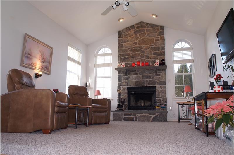 546 Eldridges Hill Rd - Photo 2 of 25