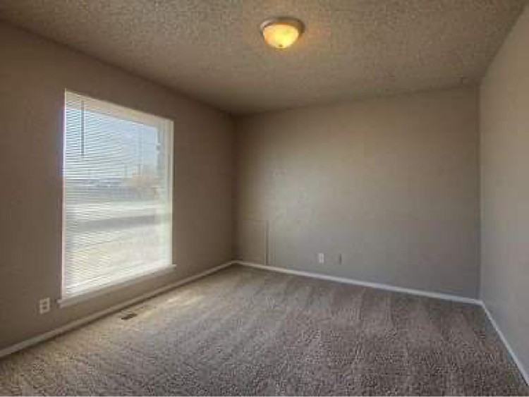 8112 E 65th Pl - Photo 3 of 12