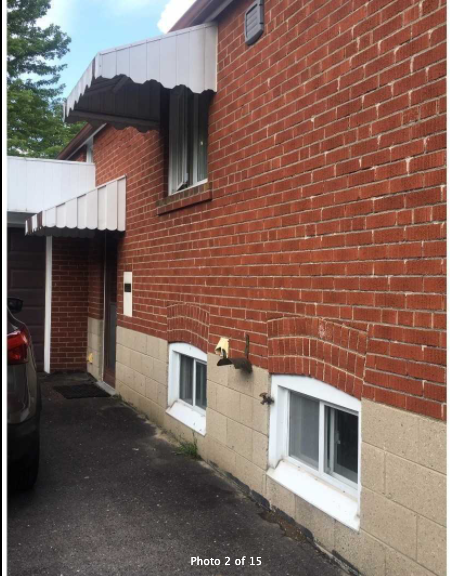 14 Maxim Crescent - Photo 2 of 15