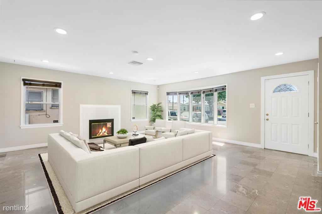 12111 Hammack St - Photo 2 of 10