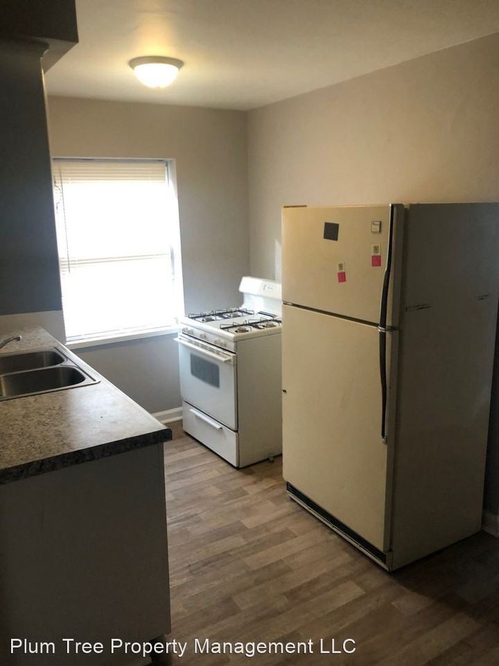 638 Redwood Ave. - Photo 2 of 4