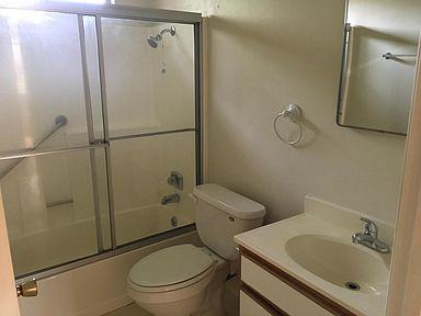 2308 Hawn Ave - Photo 3 of 11