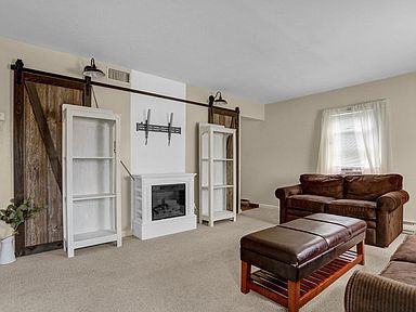 719 Franklin St - Photo 2 of 21