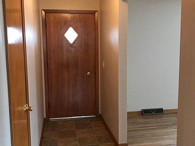 3316 S 117th St - Photo 2 of 12