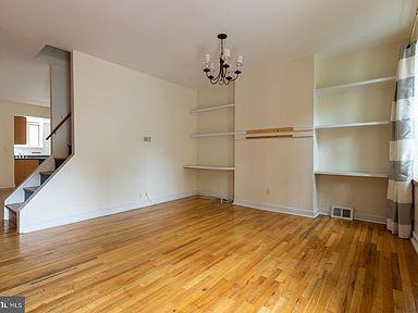 1811 Pemberton St - Photo 3 of 25