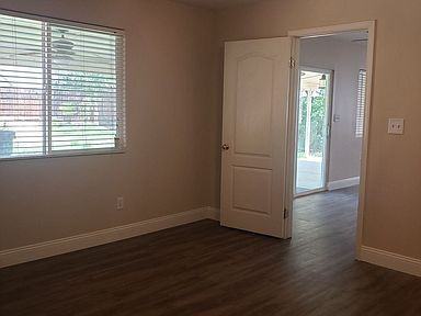 11808 Cedar Bluff Ave - Photo 2 of 10