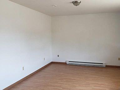 276C S Main St - Photo 3 of 7
