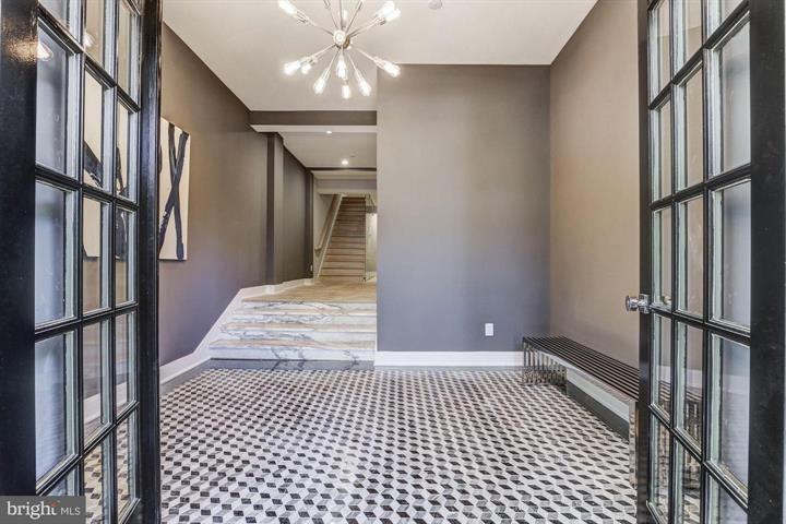 1900 Biltmore St NW - Photo 3 of 8