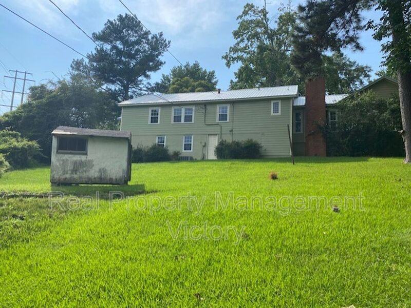 101 Crest Dr - Photo 2 of 14