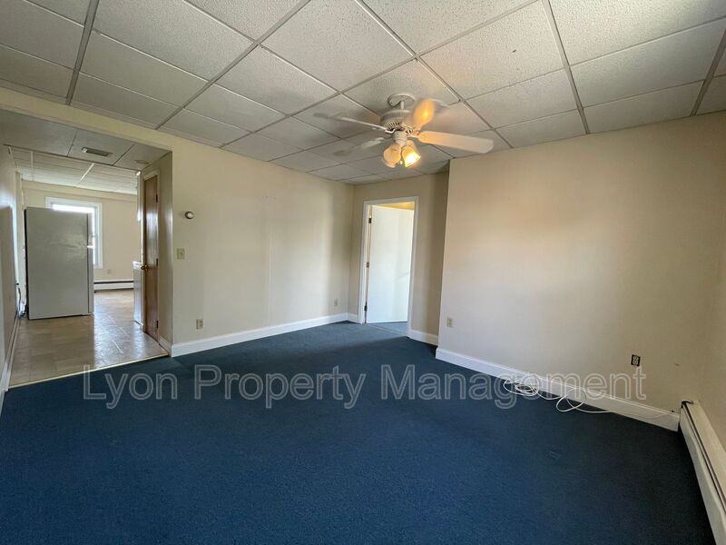 456 Washington Street #2ndFL - Photo 3 of 9