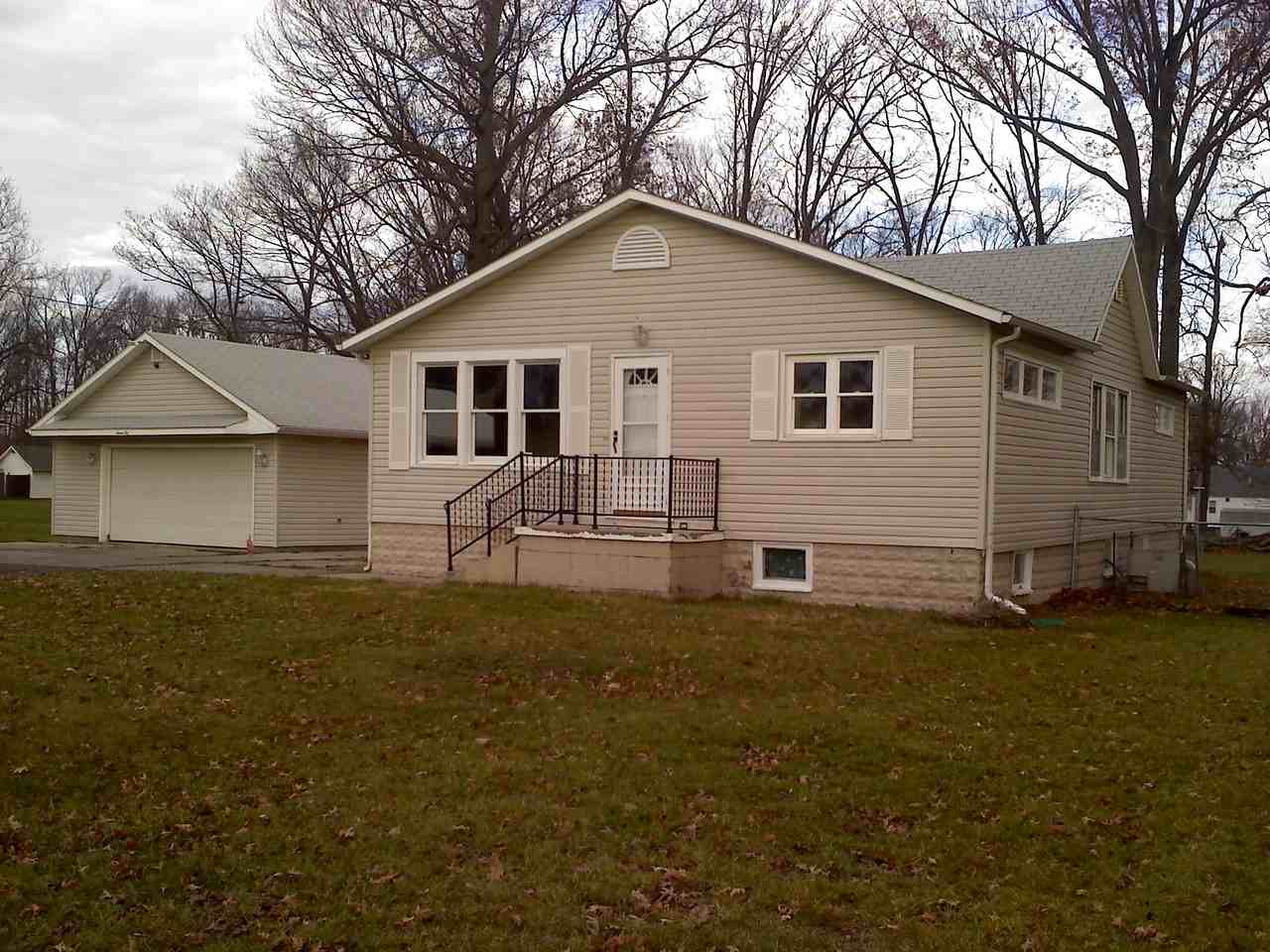 710 West Robb Avenue