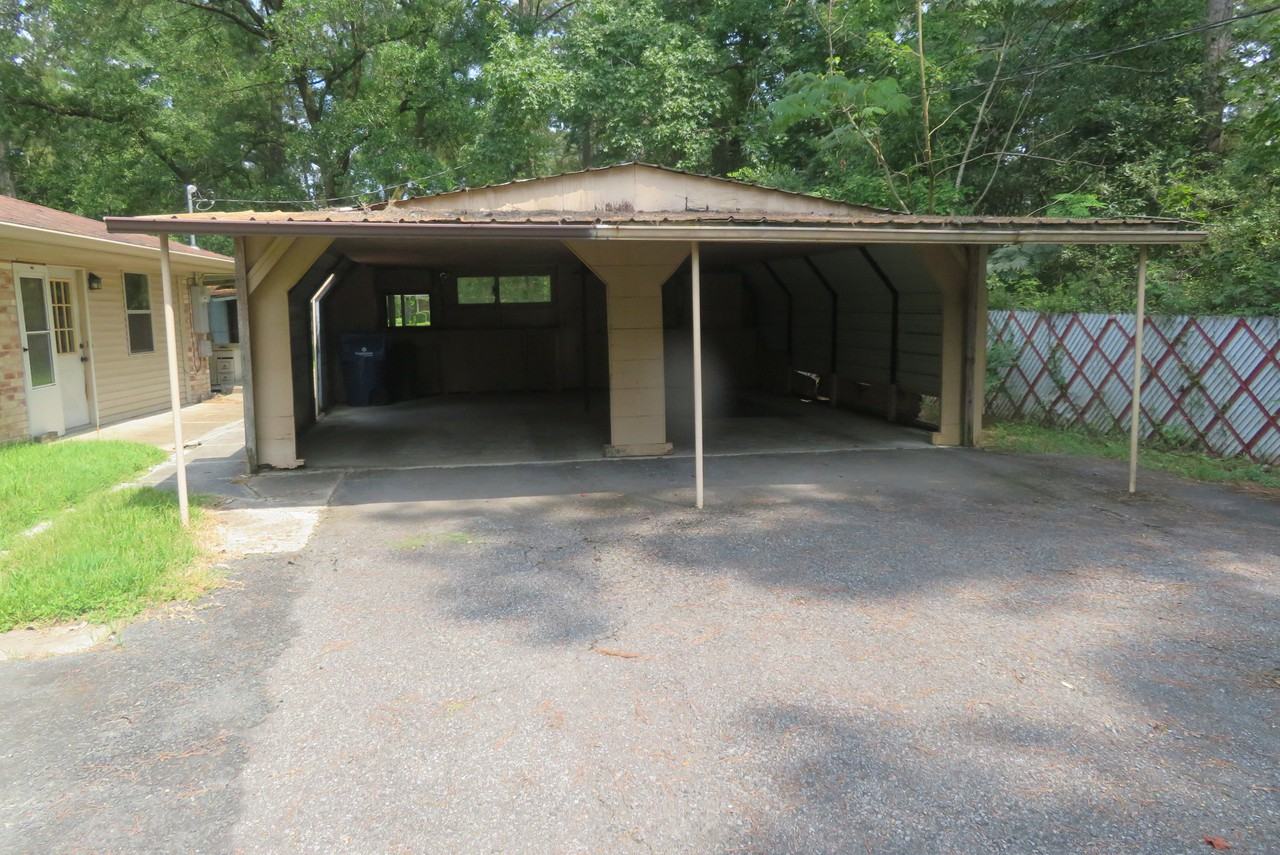 1211 Belview Road - Photo 2 of 9