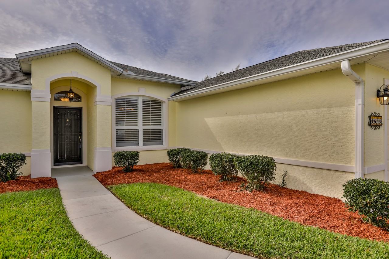 1640 Armin Court - Photo 2 of 28