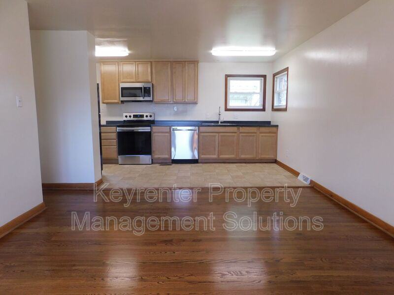 127 Fraser Ln - Photo 3 of 36