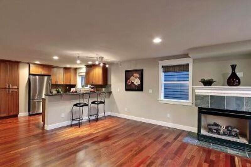 1410 N 55th St - Photo 4 of 15