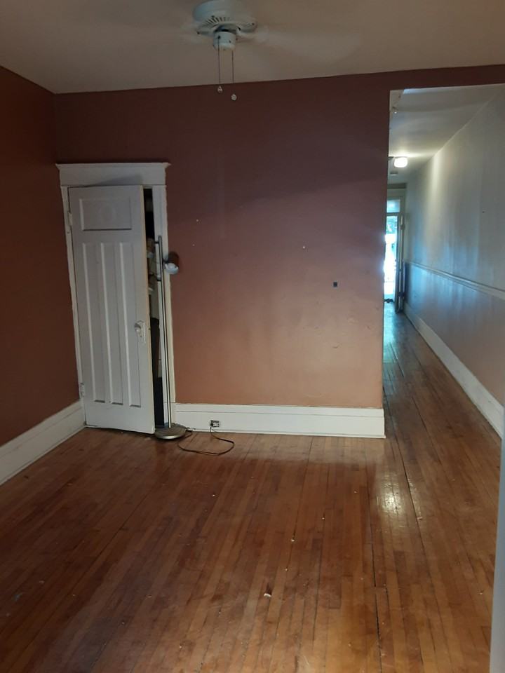 6052 Avenue du Parc - Photo 3 of 4
